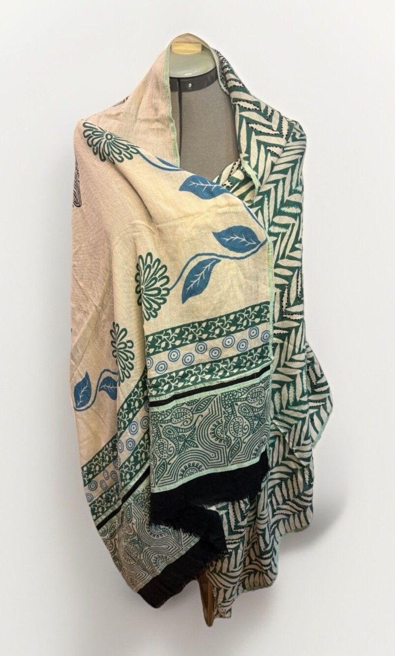 SAYAMI Womens One Size Ikat Print Scarf Wrap Multicolor Wool-blend